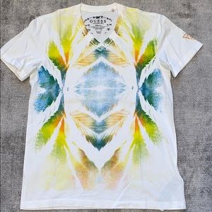 Guess v neck tee